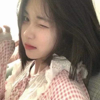 路边野花不要采